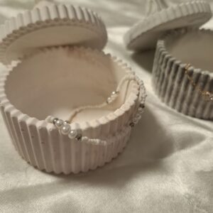 קופסת תכשיטים מגבס בעבודת יד