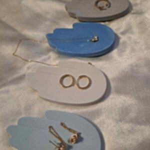 מגש חמסה לתכשיטים מגבס בעבודת יד