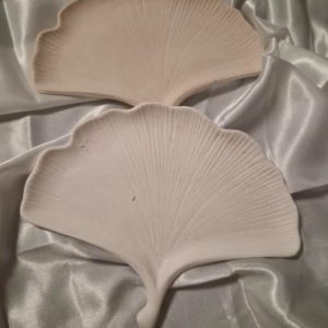 מגוון מגשים לתכשיטים, בשמים, קרמים וכו'